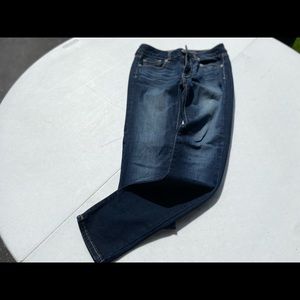 American Eagle skinny Jeans.